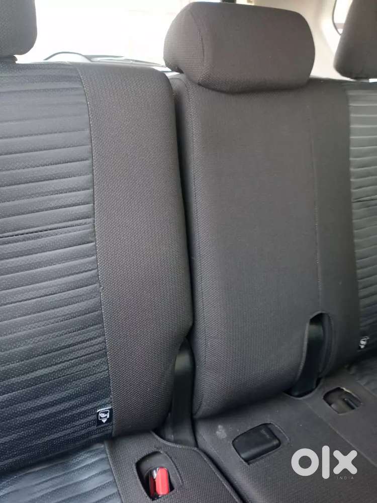 Toyota Innova Crysta 2017 Diesel 95000 Km Driven
