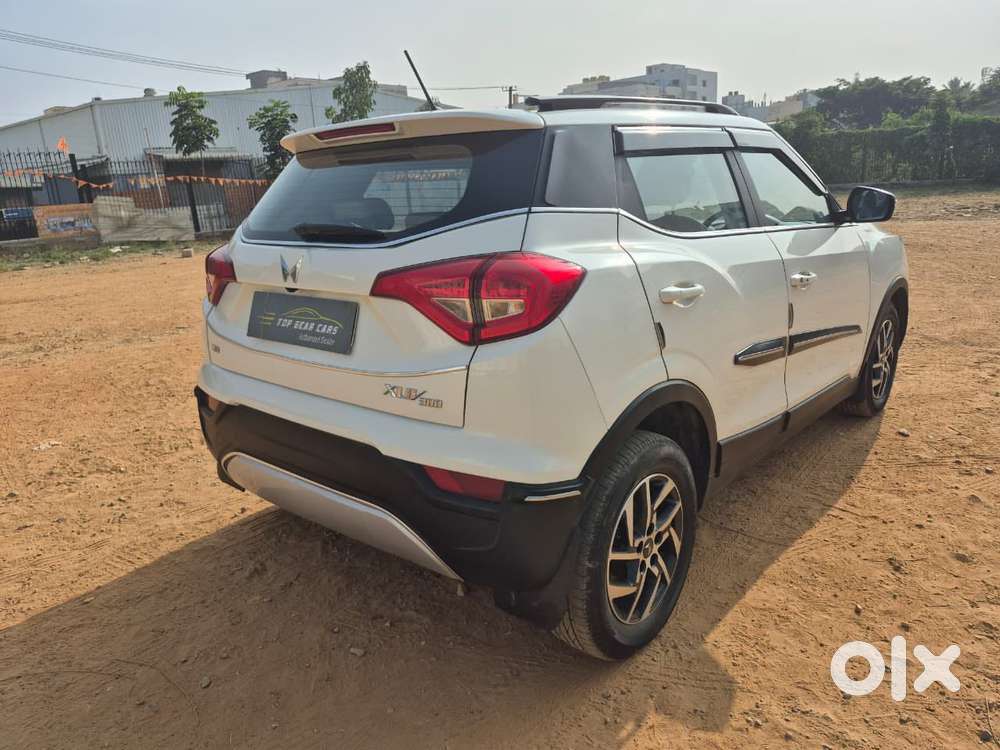 Mahindra Xuv300 W8 Option, 2022, Petrol