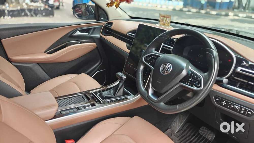 Mg Hector Plus Savvy Pro 1.5 Turbo Petrol Cvt 7 Str, 2024, Petrol