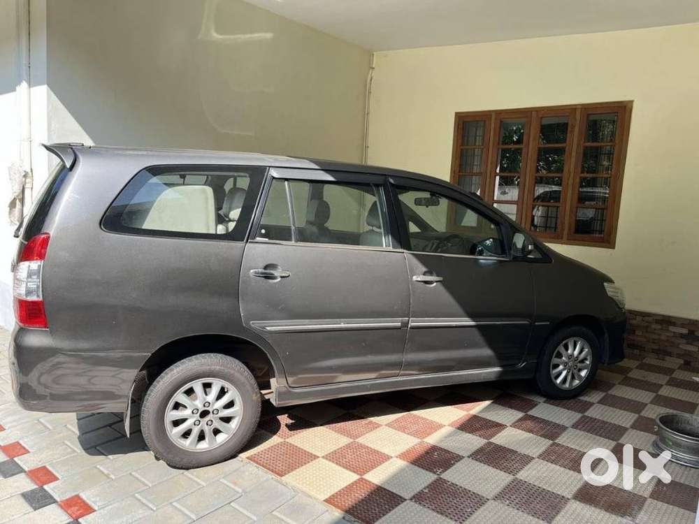 Innova 2.5 V Diesel