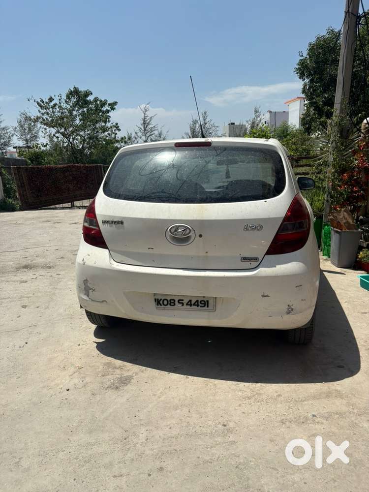 Hyundai I20 Petrol Manual 2010