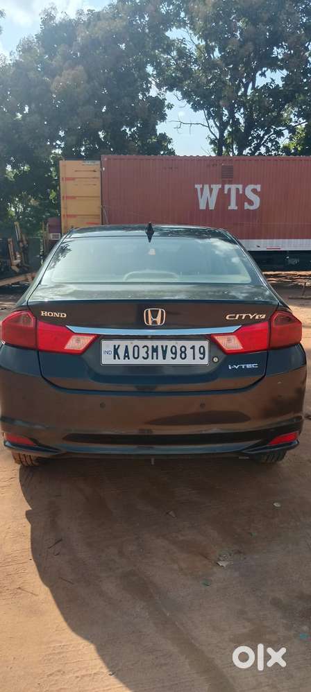 Honda City V Mt, 2015, Petrol