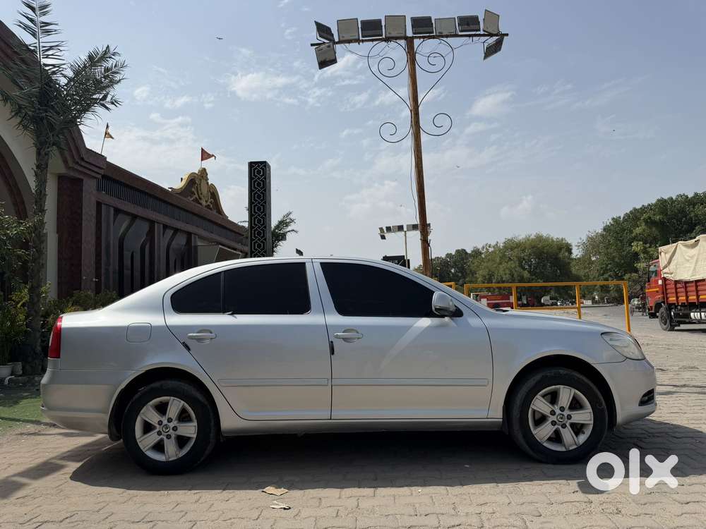 Skoda Laura 1.8 Tsi Ambition, 2012, Petrol
