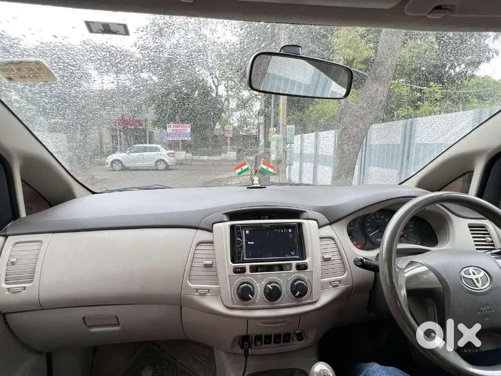 Toyota Innova 2014 Diesel Well Maintained