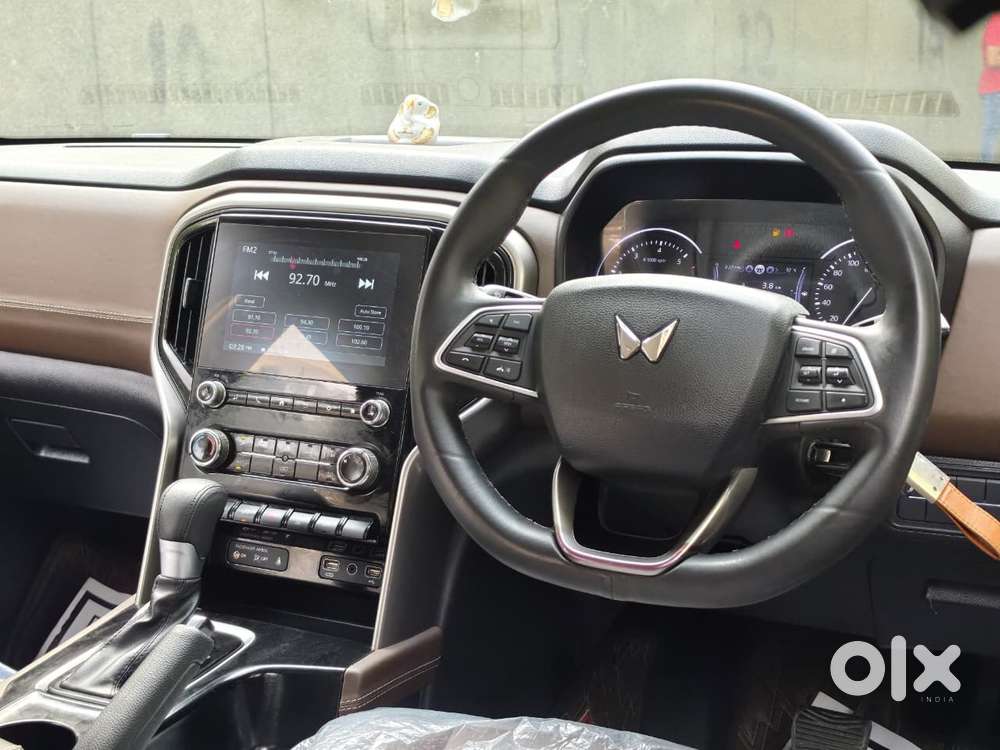 Mahindra Scorpio-n 2.0 Z4 Petrol At 7 Str, 2024, Petrol