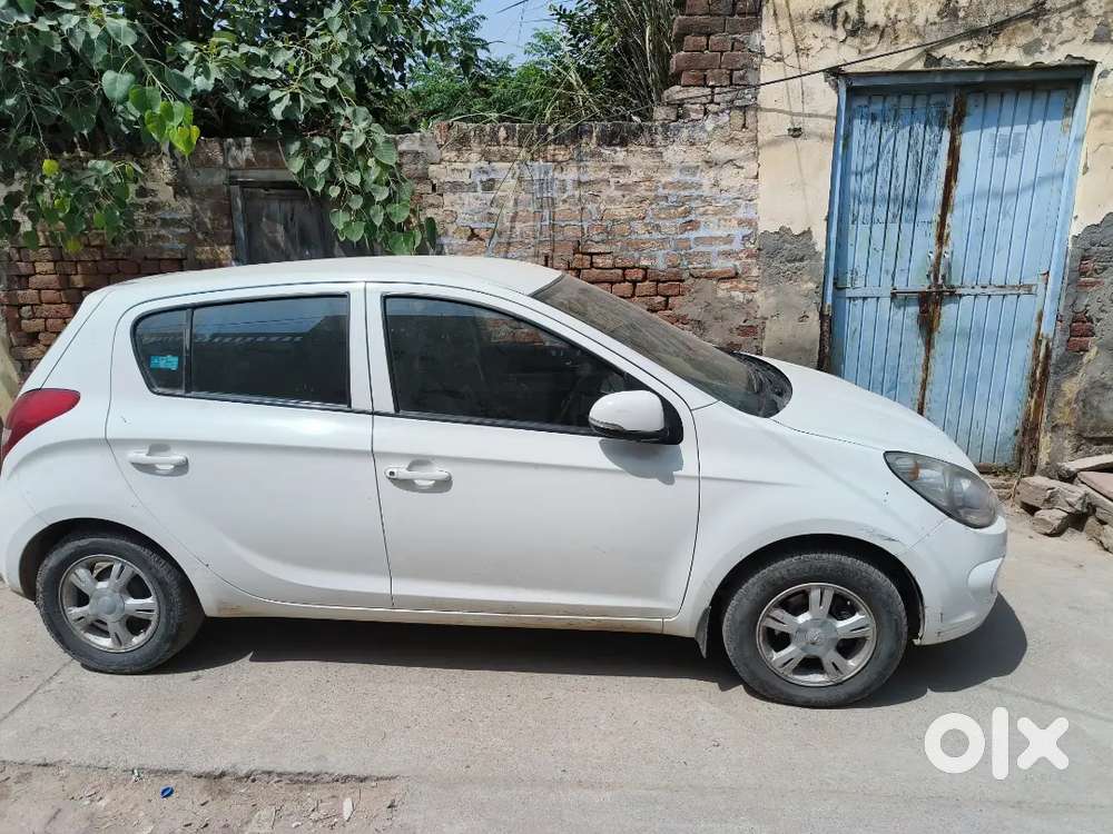 Hyundai I20 1.2 Asta 2011 Cng Lagi Aa Teach Plyar Lagya Seat Cover New