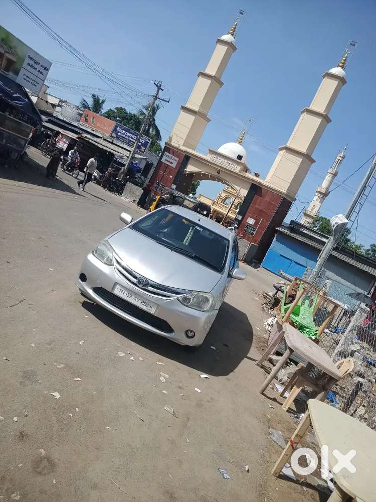 Toyota Etios Cross 2012