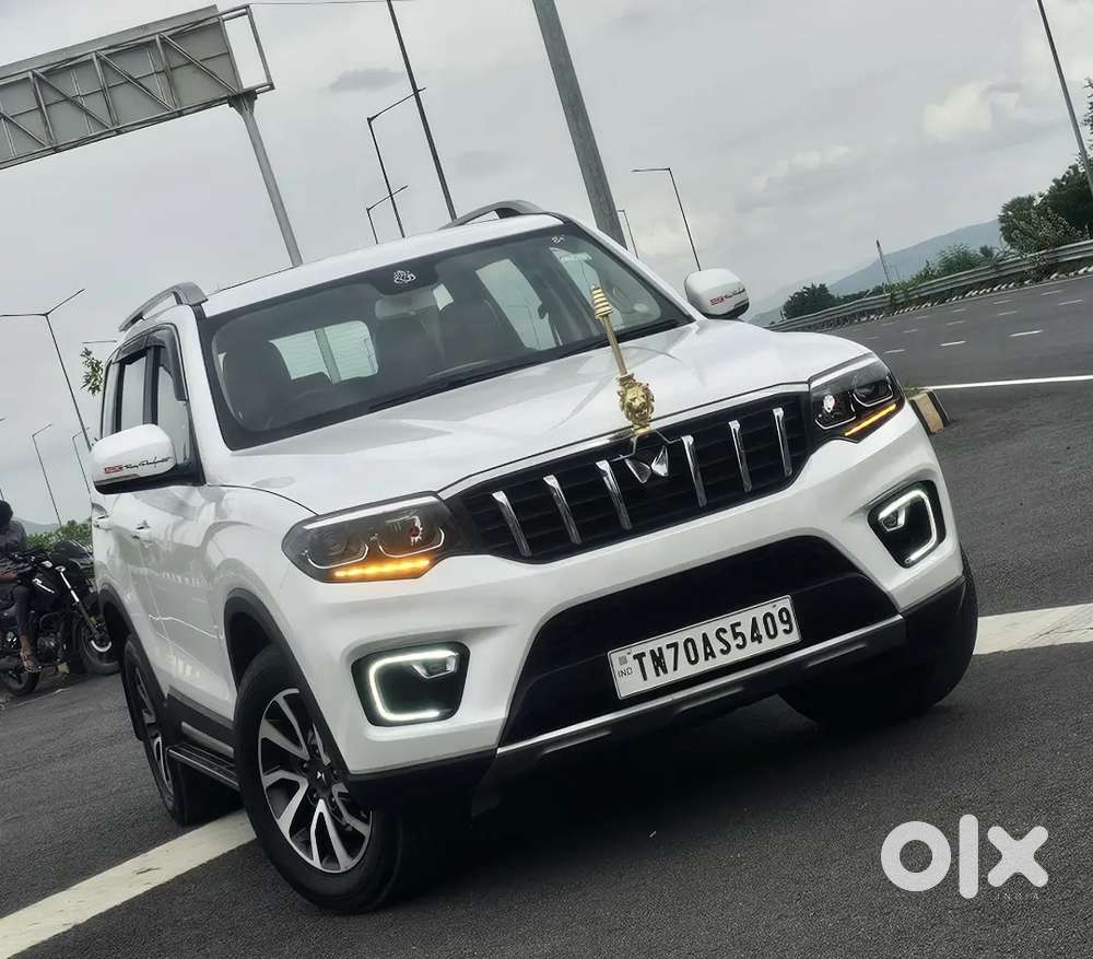 *feature Details*
  Mahindra & Mahindra