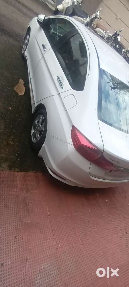 Honda City V At Sunroof I-vtec, 2016, Petrol