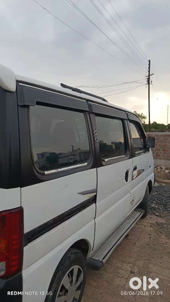 Maruti Suzuki Eeco 2011 Petrol 136000 Km Driven