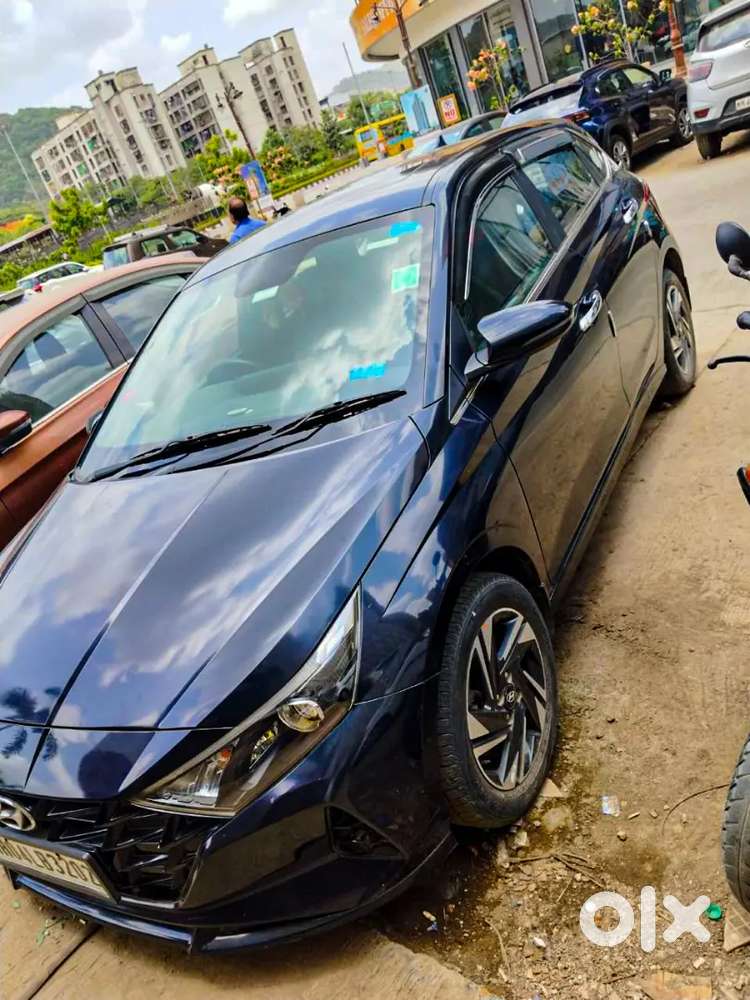 Hyundai New I20 Asta Black 2023 Petrol Well Maintained Selling Urgent