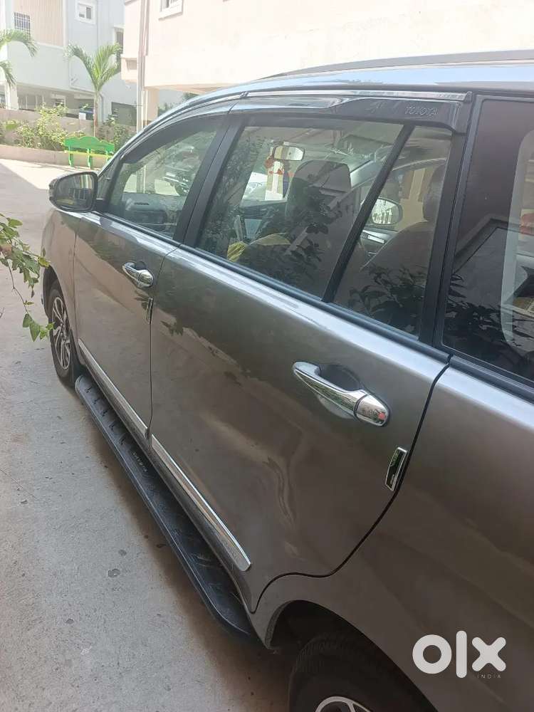 Toyota Innova Crysta 2025 Oct Urgent Sale
