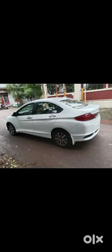 Honda City Model 2017 Petrol Cars Onwer First 67000,km
Very Condition