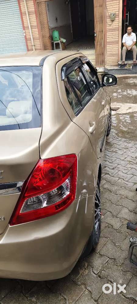 Maruti Suzuki Swift Dzire 2013 Petrol Well Maintained