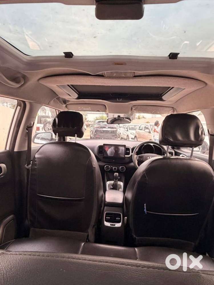 Hyundai Venue 1.2 S Plus, 2019, Petrol