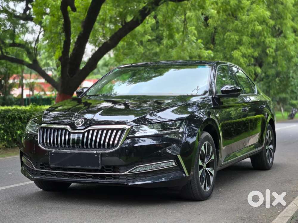 Skoda Superb 2.0 L&k Tsi At, 2023, Petrol