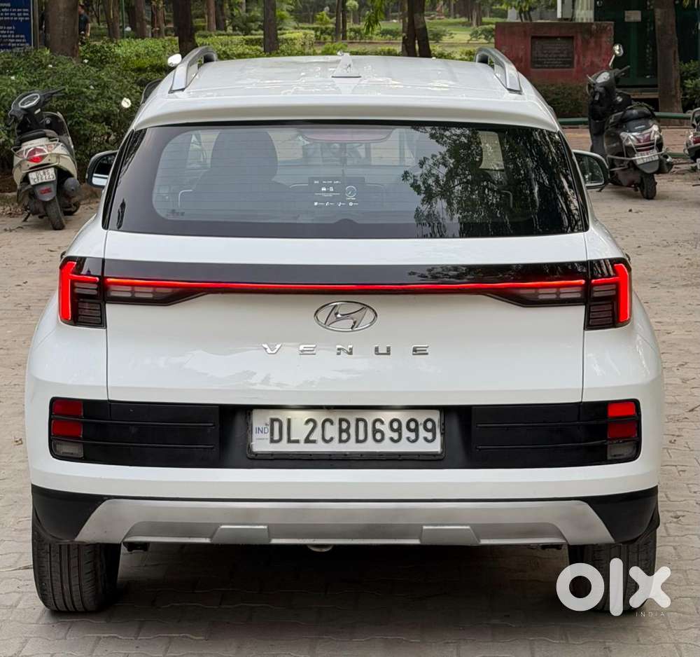 Hyundai Venue 1.2 S (o), 2022, Petrol