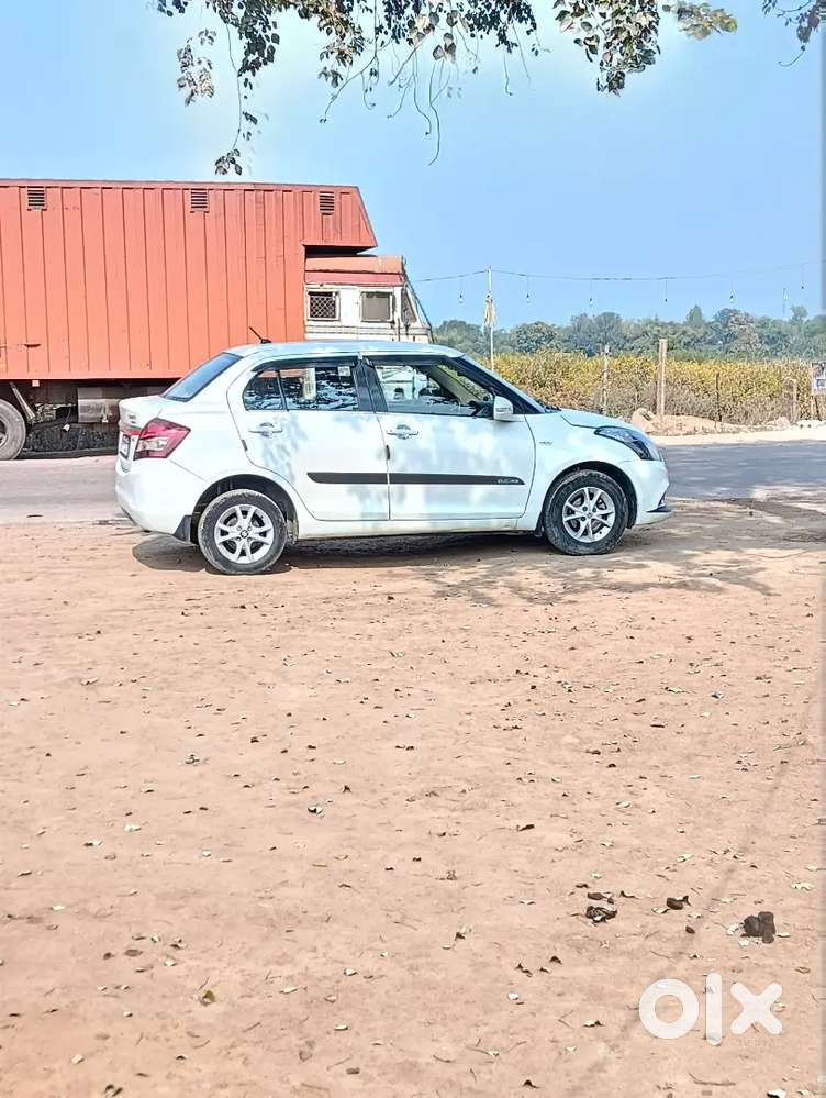 Maruti Suzuki Dzire 2016 Petrol 82785 Km Driven