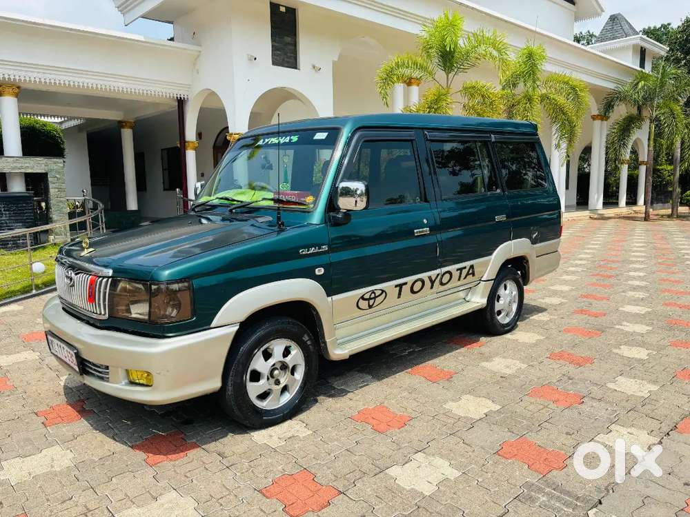 Toyota Qualis 2004 Diesel Well Maintained