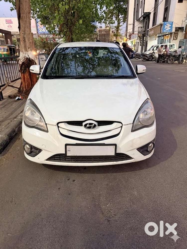 Hyundai Verna 2011 Diesel Well Maintained