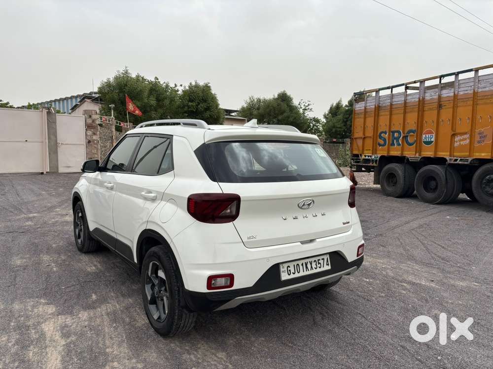 Hyundai Venue Petrol 2019