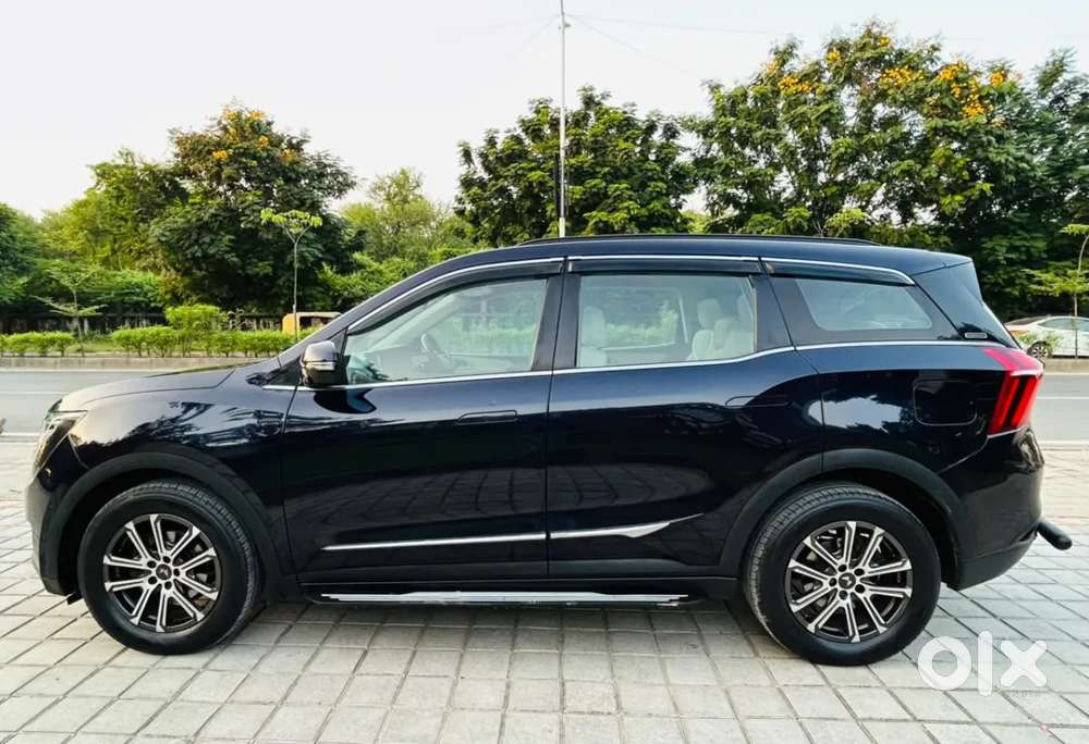 Mahindra Xuv700 2.2 Ax 7 Diesel At Str, 2023, Diesel