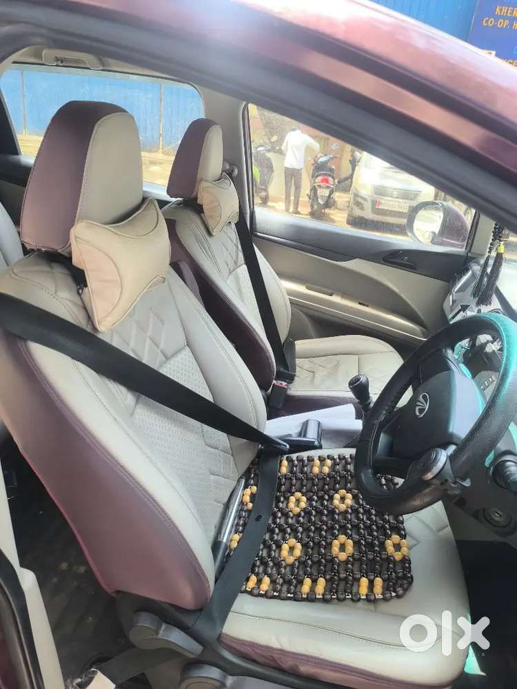Mahindra Marazzo M4 11 October  2018 Diesel 85000 Km