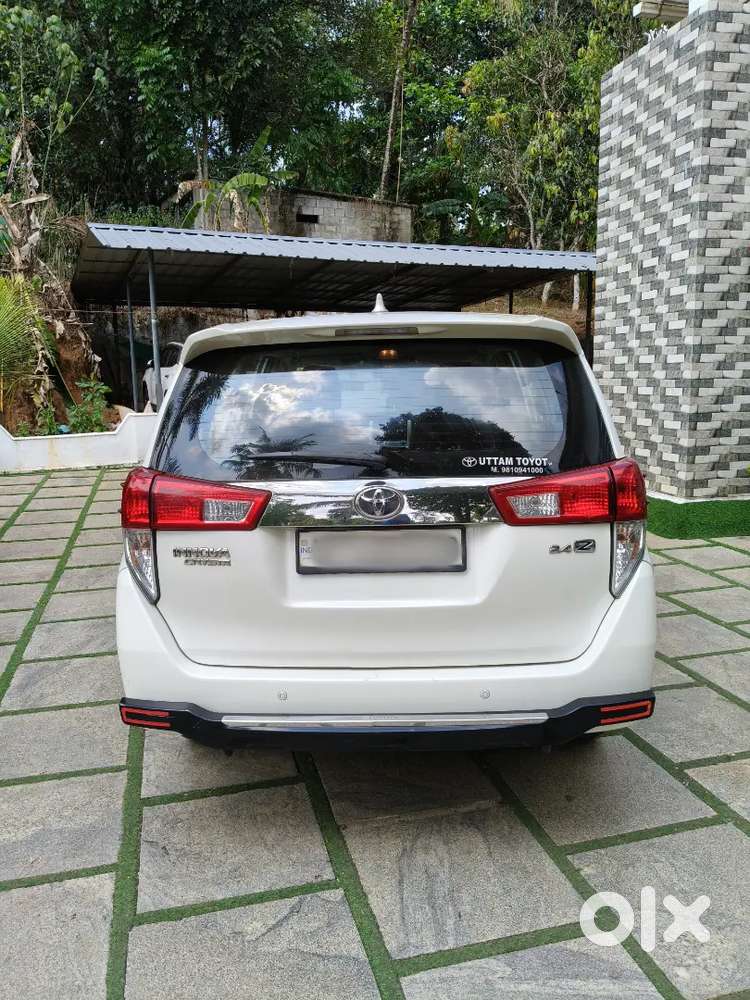 Innova Crysta 2.4z Manual