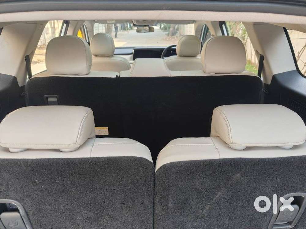 Mahindra Xuv700 2.2 Ax 7 Diesel At Str, 2022, Diesel