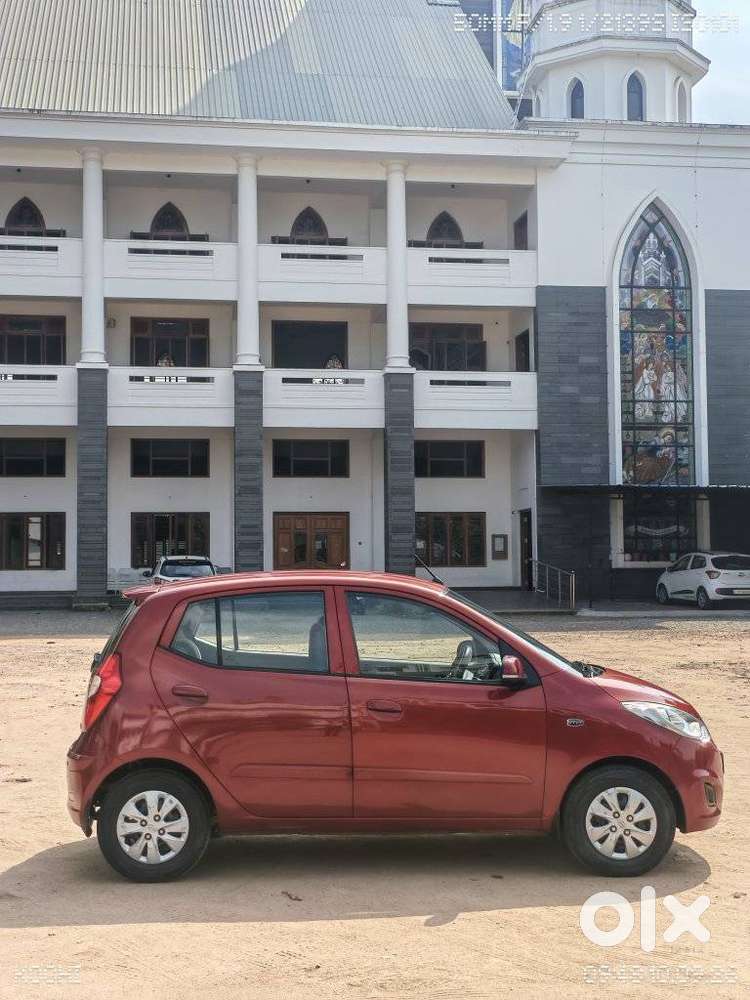 Hyundai I10 Sportz At, 2011, Petrol