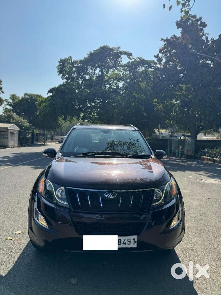 Mahindra Xuv500 W8 Dual Tone, 2015, Diesel