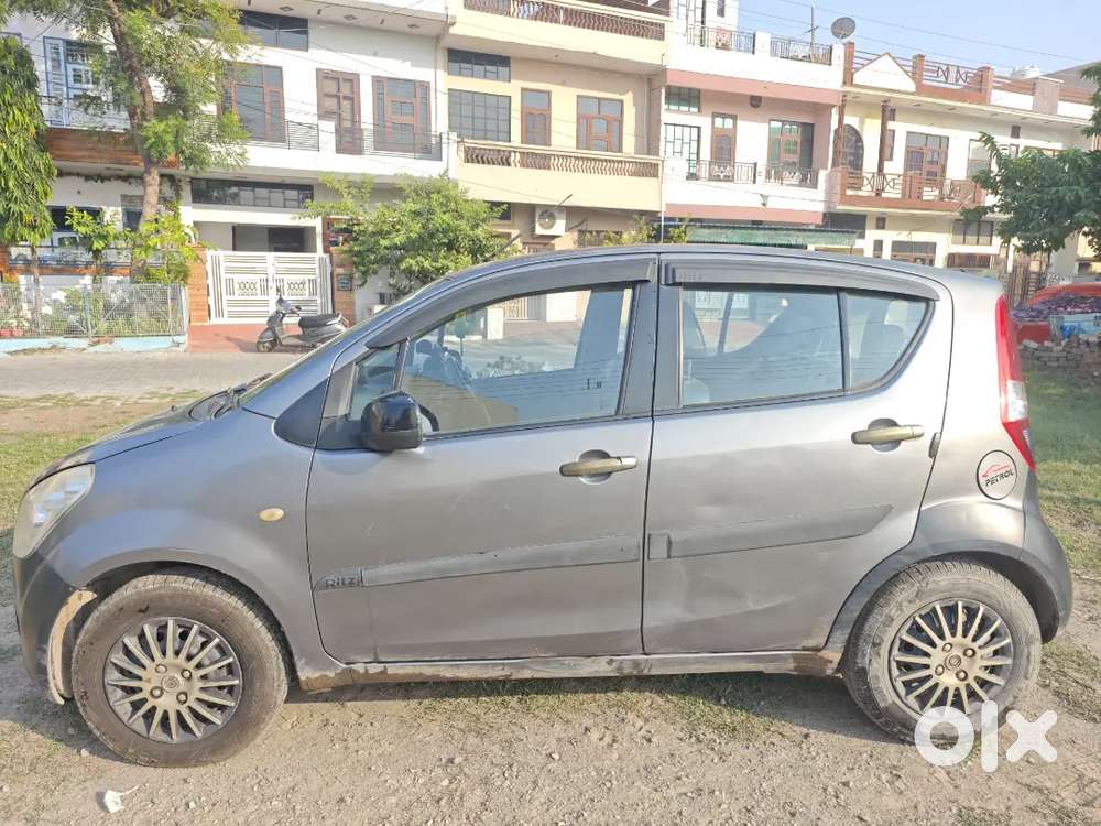 Maruti Suzuki Ritz Vxi (petrol + Cng)