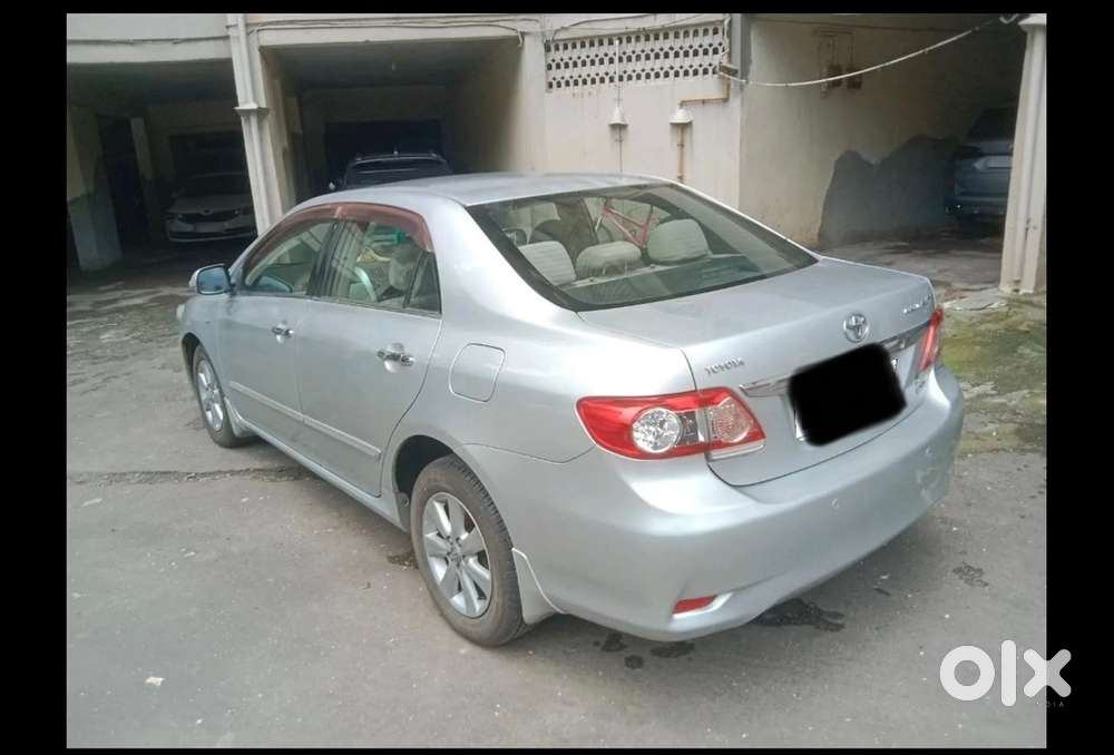 Toyota Corolla Altis 2012