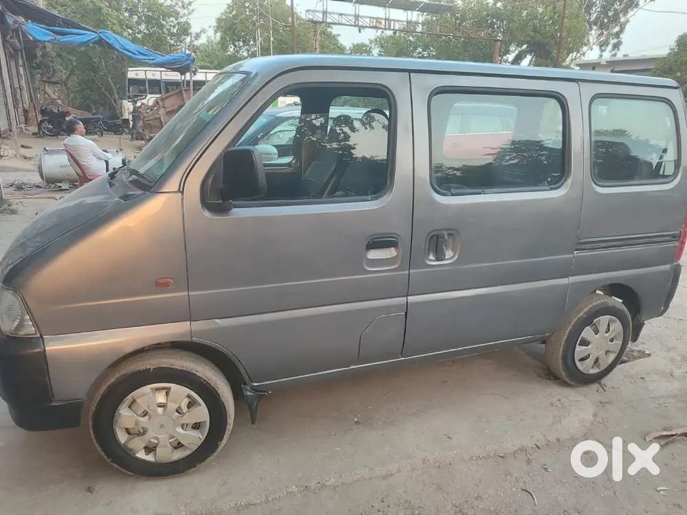 Maruti Suzuki Eeco 2022 Cng & Hybrids 100000 Km Driven