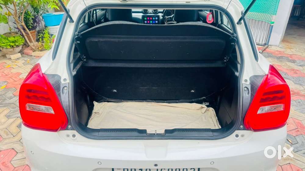 Maruti Swift Petrol 2023