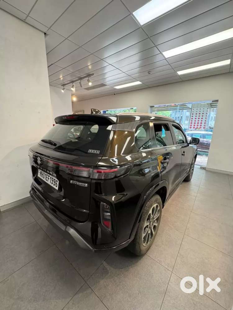 Maruti Suzuki Grand Vitara 1.5 Alpha Plus Intelligent Hybrid Ecvt, 2..