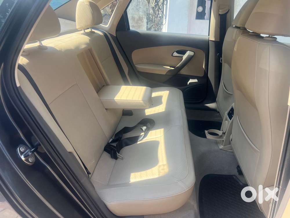 Volkswagen Vento 1.2 Tsi Highline Plus At, 2016, Petrol