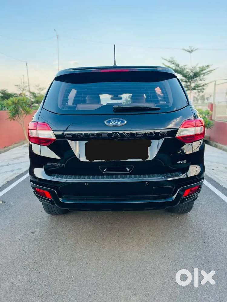 Ford Endeavour Car