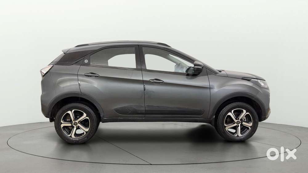 Tata Nexon 1.2 Revotron Xza Plus, 2023, Petrol