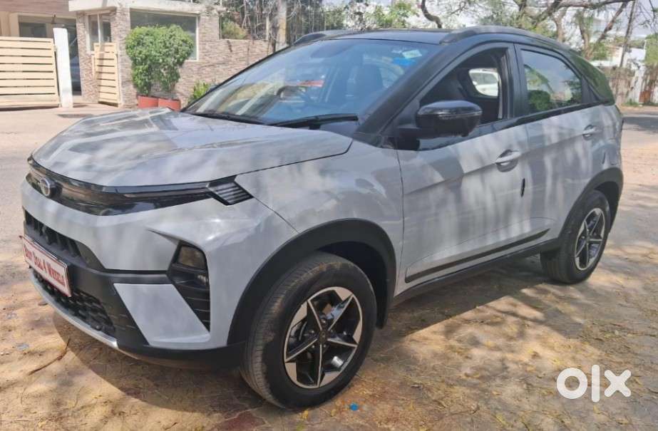 Tata Nexon Fearless Plus (ps)  1.2 Petrol Dca (adas), 2025, Petrol