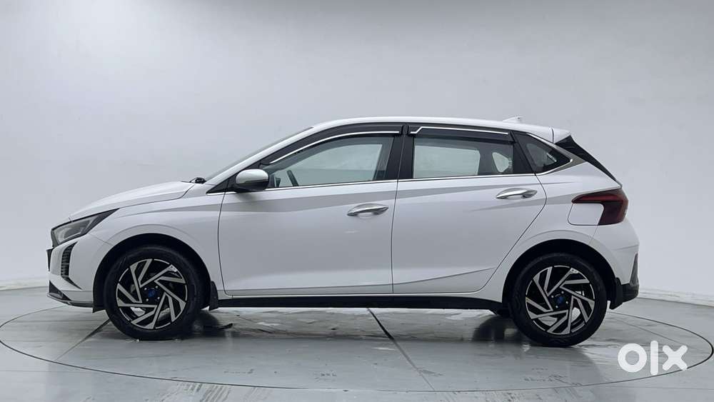 Hyundai New I20 1.2 Asta (o) Ivt, 2024, Petrol