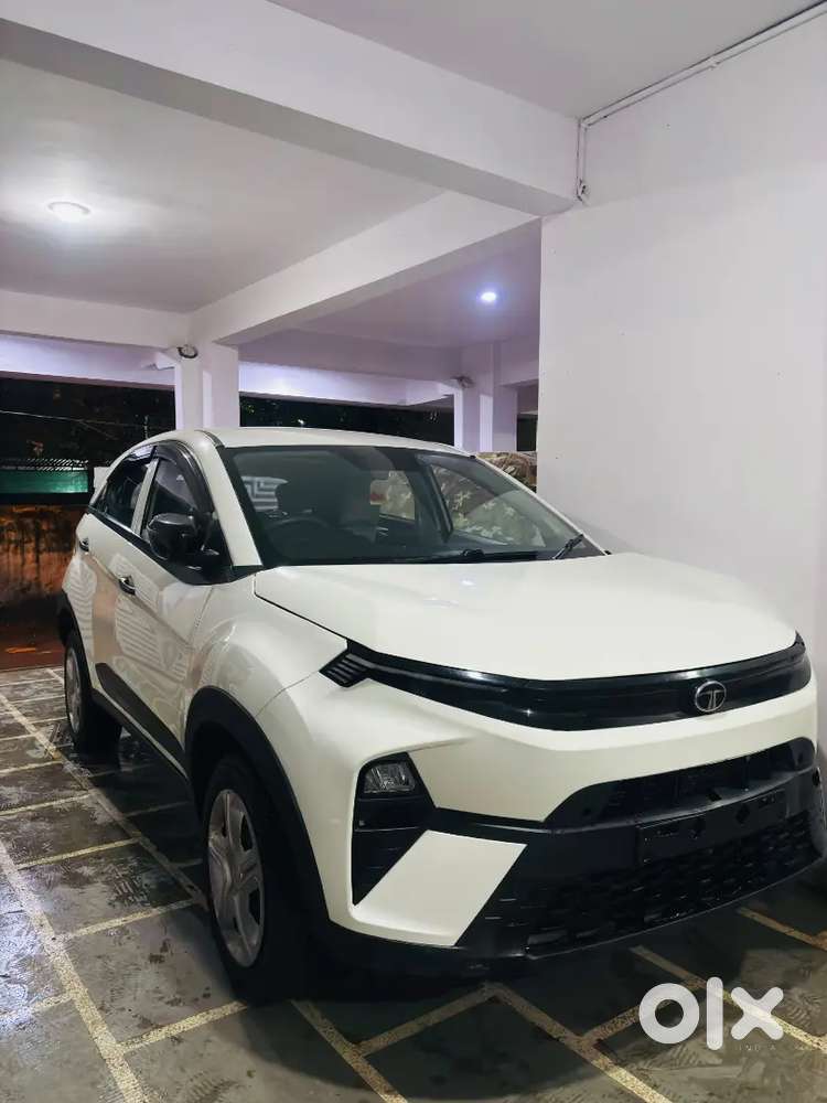 Tata Nexon Smart Plus 2024