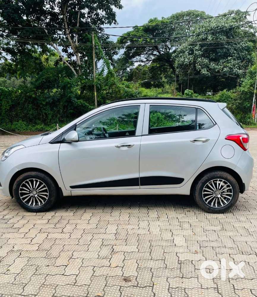 Hyundai Grand I10 At Sportz, 2013, Petrol