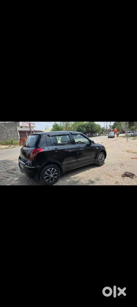 Maruti Suzuki Swift Vxi 2010