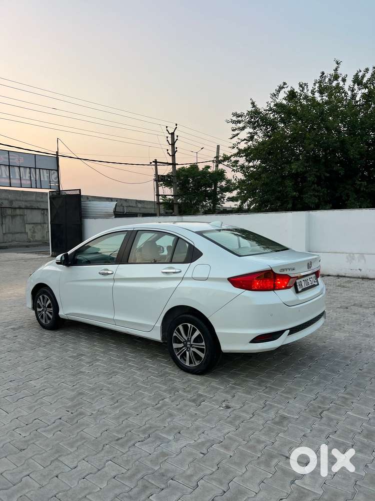 Honda City 1.5 V 5th Gen I-vtec Mt, 2022, Petrol