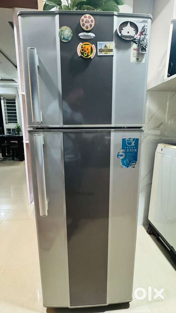 Whirlpool FF26B Frost Free Refrigerator 250L &ndash; Duet Grey 45