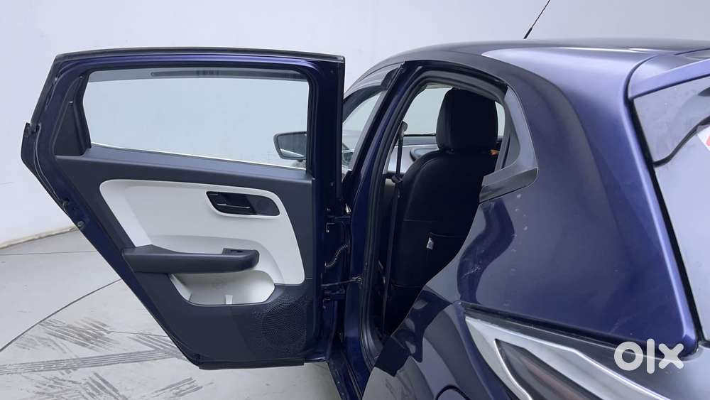 Tata Altroz 1.2 Xt, 2023, Petrol