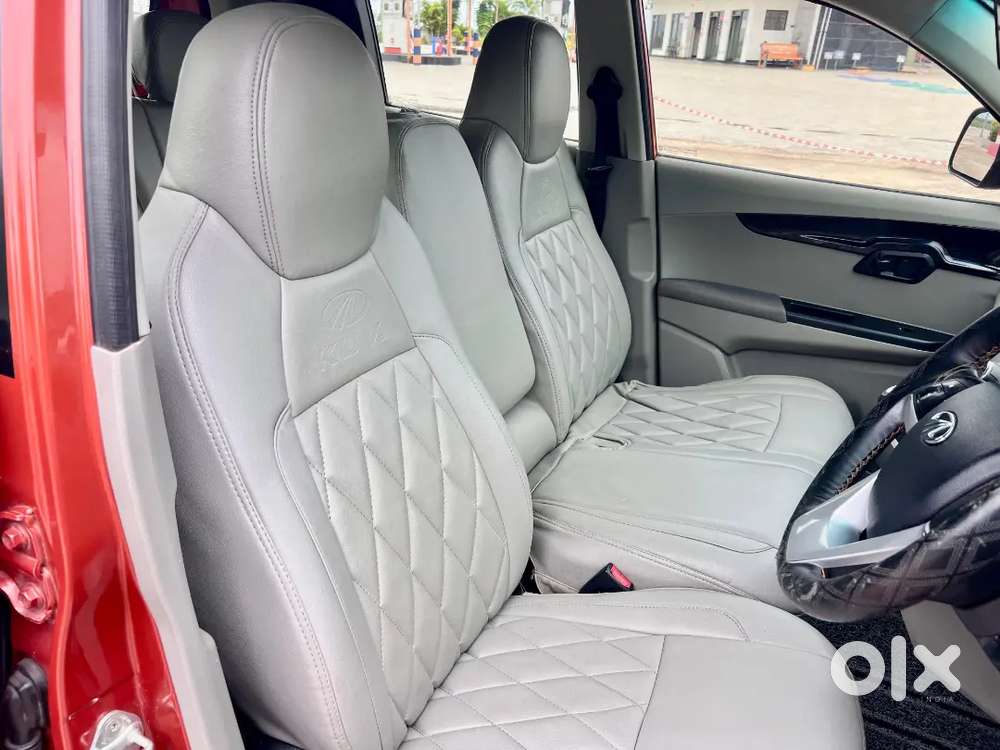 Mahindra Kuv 100 2017