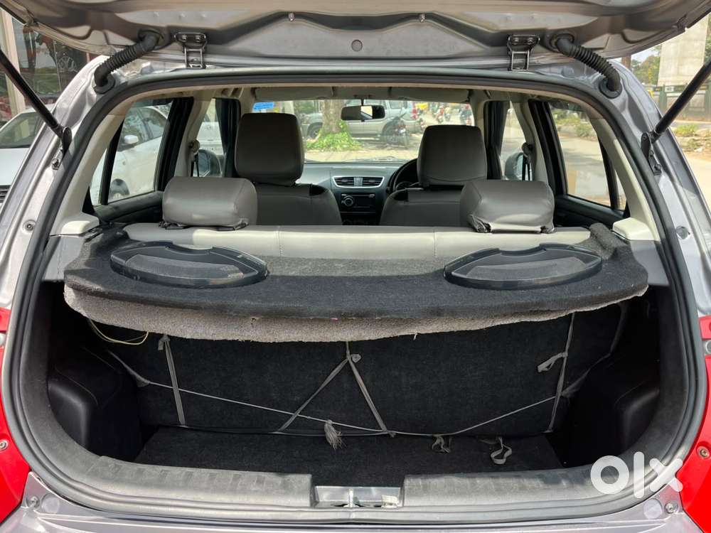 Maruti Suzuki Swift Vxi, 2012, Petrol