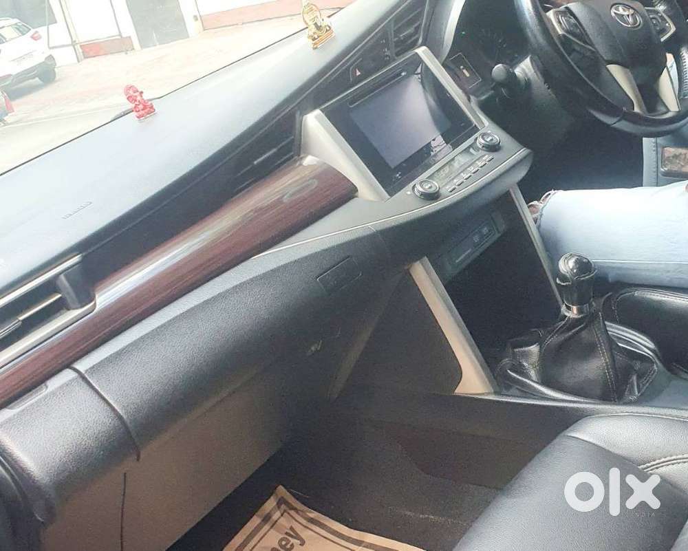 Toyota Innova Crysta 2.4 Vx Mt, 2016, Diesel